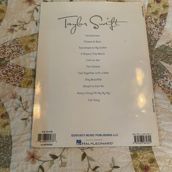 Taylor Swift Easy Guitar Debut Album Book Notes - Picture 2 of 4